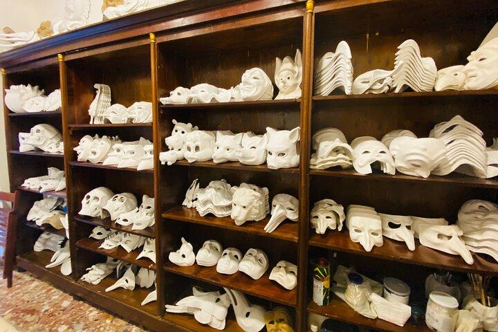 Oficina de Máscaras - Pinte sua própria máscara veneziana em Veneza, Itália