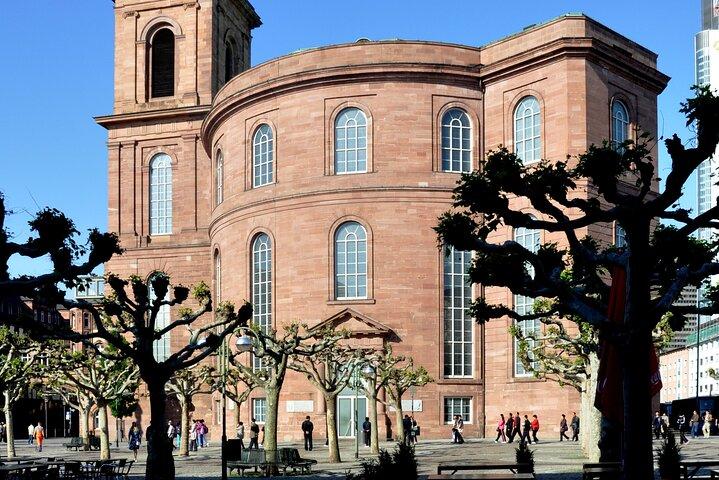 Um Meandro de Frankfurt: um tour de áudio autoguiado no berço da democracia na Alemanha
