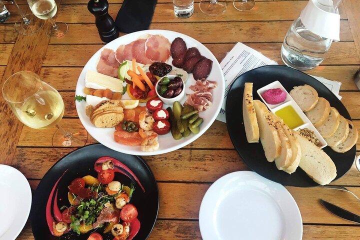 Waiheke Island Premium Wine Tour with Tastings