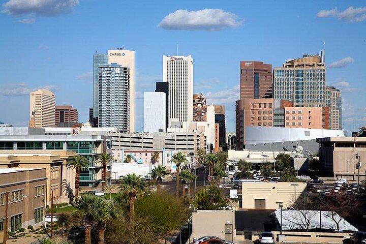 プライベート送迎：高級SUVでスコッツデールからフェニックス空港PHXへ