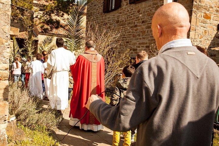 Palm Sunday in Jerusalem: Mass at Bethpage and Via Dolorosa Procession with Transport from Tel Aviv