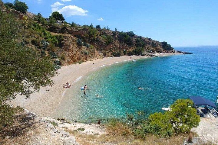 ブラチ島とショルタ島へのプライベート ボート ツアー: 観光客向けではない旅程