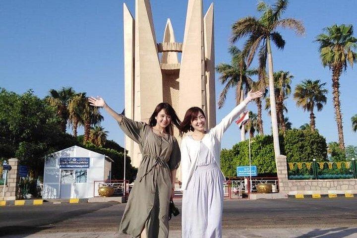 アスワンからルクソールまでの観光付き4日間3泊5つ星ナイルクルーズ