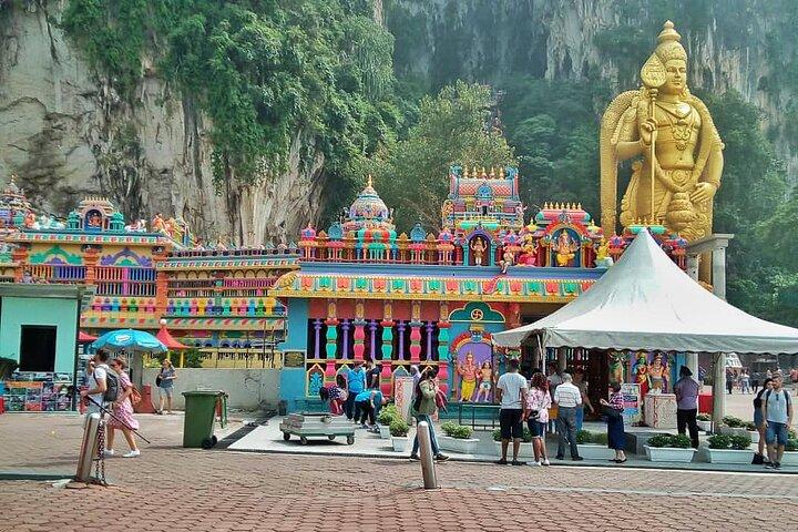 Country & Batu Caves Halvdagstur (privat tur)