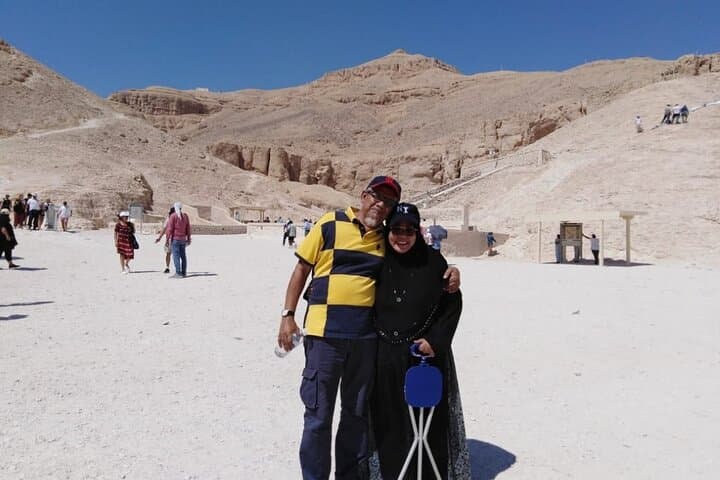 private guided Day Tour to East and West Banks in Luxor
