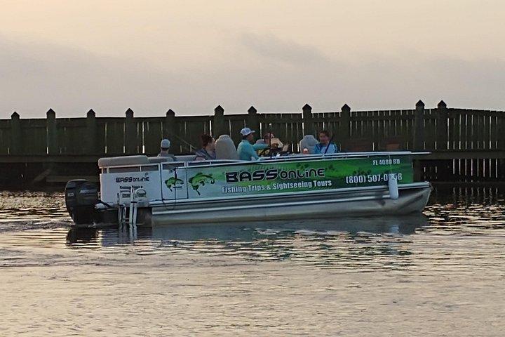 オーランド近郊のプライベート湖トーホー・ポンツーンフィッシングチャーター