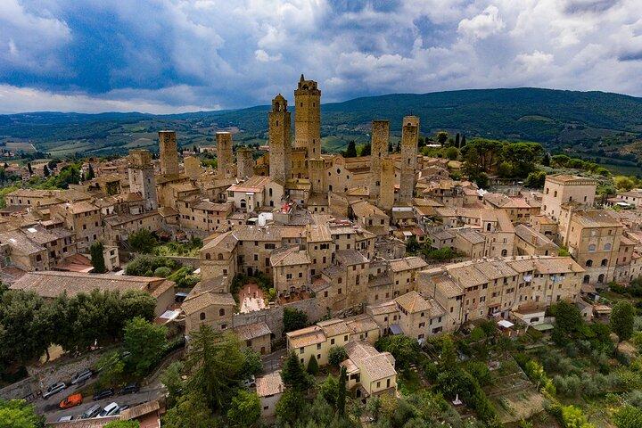 Excursion privée d'une journée à San Gimignano et Volterra au départ de Florence