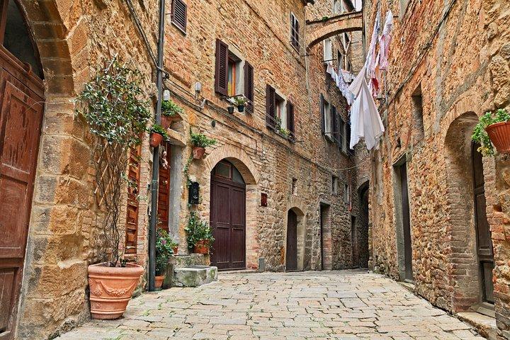 Excursion privée d'une journée à San Gimignano et Volterra au départ de Florence