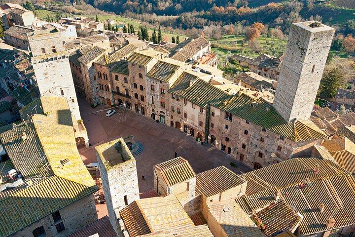 Excursion privée d'une journée à San Gimignano et Volterra au départ de Florence