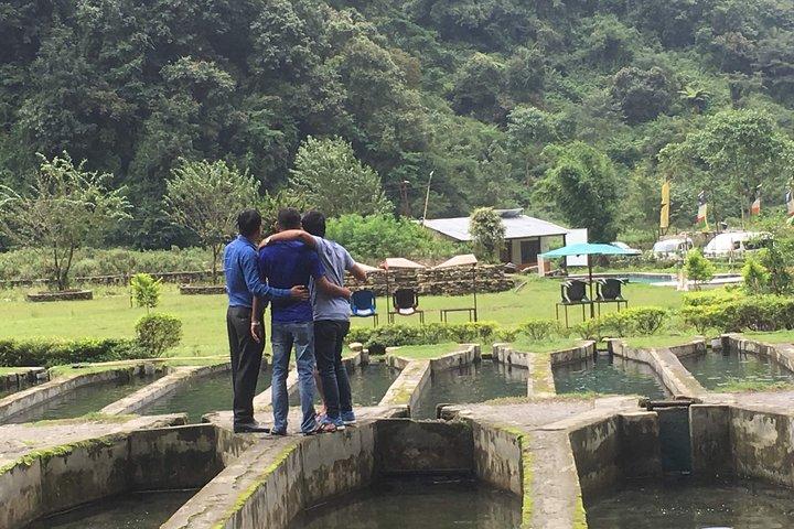 Tour mit Abendessen zur Forellenfischfarm - Bhujung River