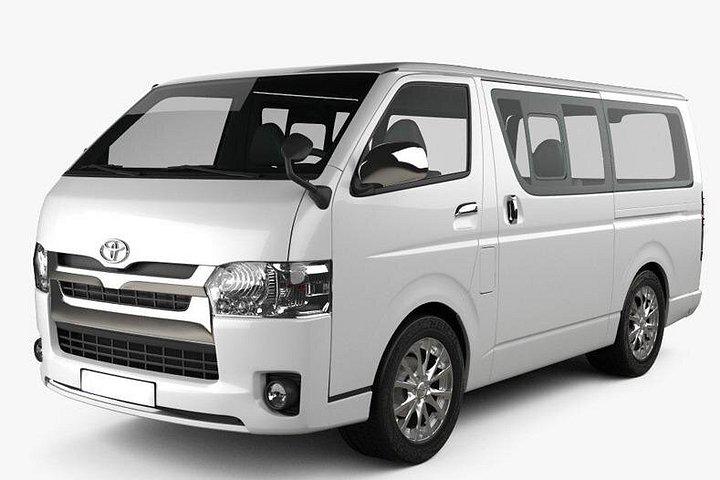 運転手付きのスタンダードバンレンタル（時間別）