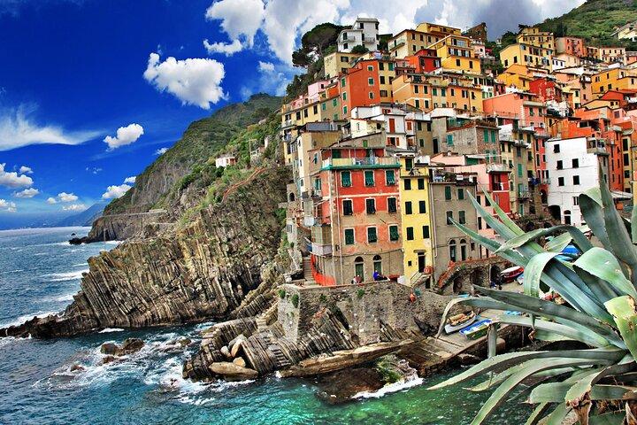 Excursion privée d'une journée aux Cinque Terre et à Pise au départ de Florence