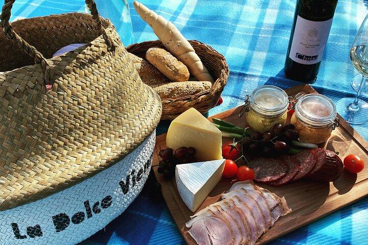 Eksklusiv all inclusive vinpicnic i vinmarkerne