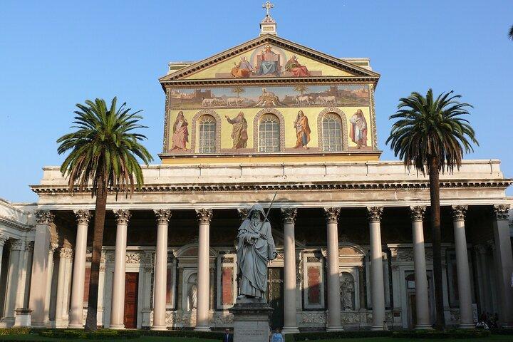 Private Tour: Holy Churches of Rome with English speaking guide