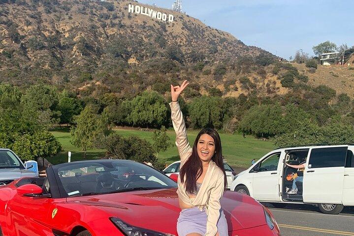 フェラーリ「カリフォルニア T」ハリウッド サイン ビュー ポイントへのプライベート ツアー