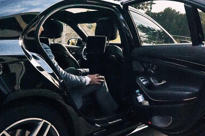 Transferência privada: Dubrovnik Airport DBV para Dubrovnik com Sedan Car