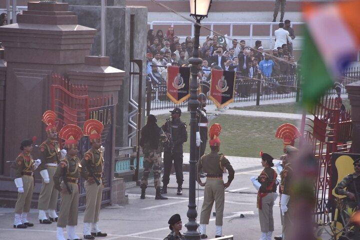 Private Wagah Border Drama e il Tempio d'oro con il trasferimento