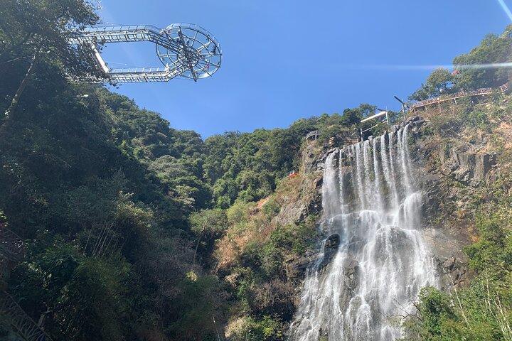 Private Day Tour naar Gulong Canyon en Cave Fairland vanuit Guangzhou