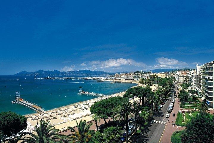 Cannes, Antibes and St-Paul-de-Vence Full-Day from Villefranche Small group tour