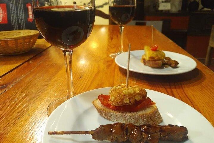 Tour por el Barrio Gótico de Barcelona con tapas y show flamenco