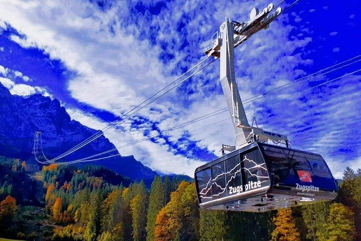 Comfort Mini-Van & Professional and FRiENDLY Guide: CUSTOMIZED 1-DAY TOUR from Munich