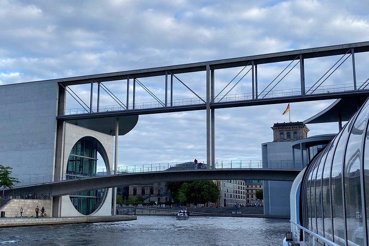Berlin 3-Course Dinner Cruise