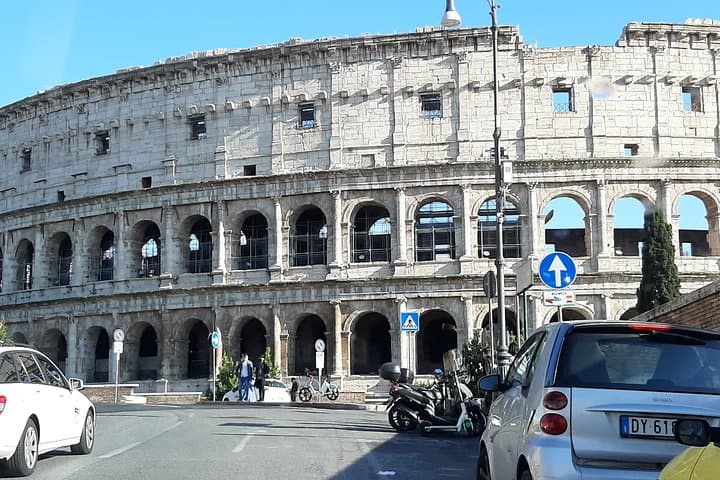 Rome to Civitavecchia port - Private Transfer