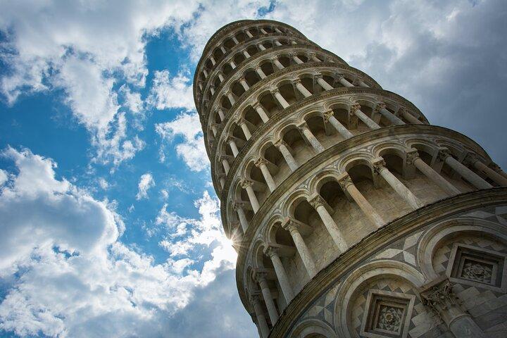 PRIVÉ dagtocht rond Pisa en Lucca vanuit Florence