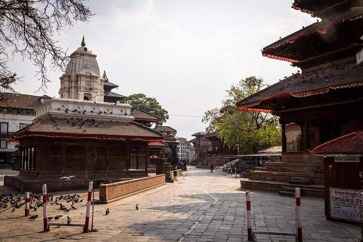 Tour Privado de 4 Locais Patrimônios da UNESCO em Kathmandu de carro