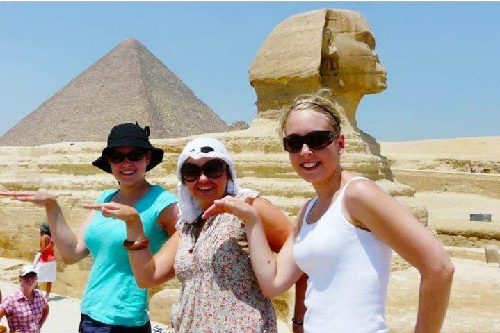 Heldags privat rundtur i Giza och Saqqara-pyramiderna med lunch