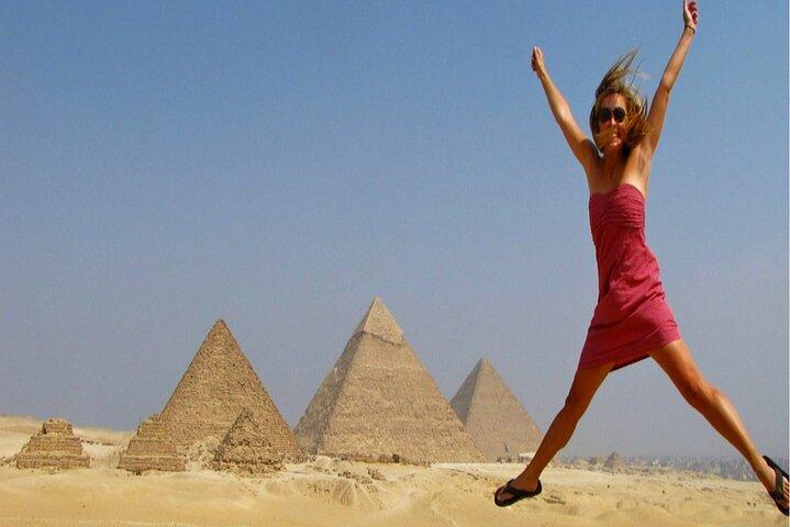 Great Pyramids Tour (Giza Pyramids, Sakkara Pyramid och Dahshur Pyramids)