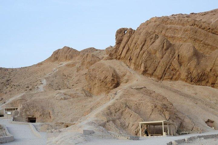 Tour privato di Valley of the Kings, Queens Valley e Hatsheput Temple a Luxor