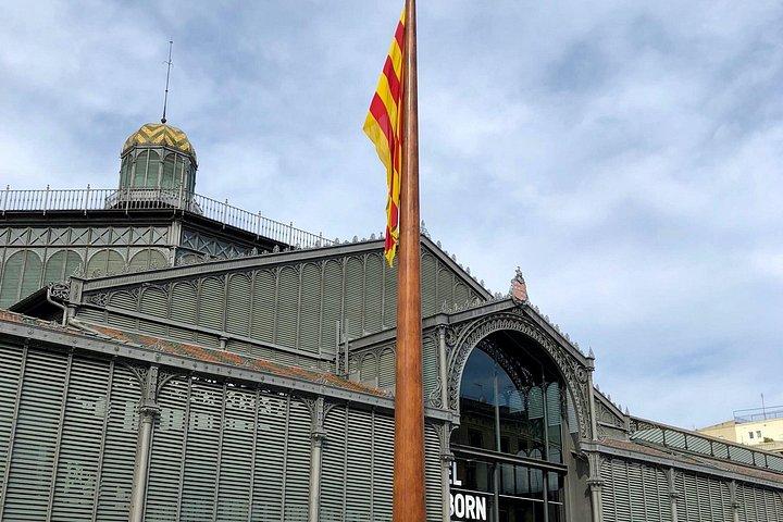 Explorez les rues cachées de Barcelone avec un local - Visite privée