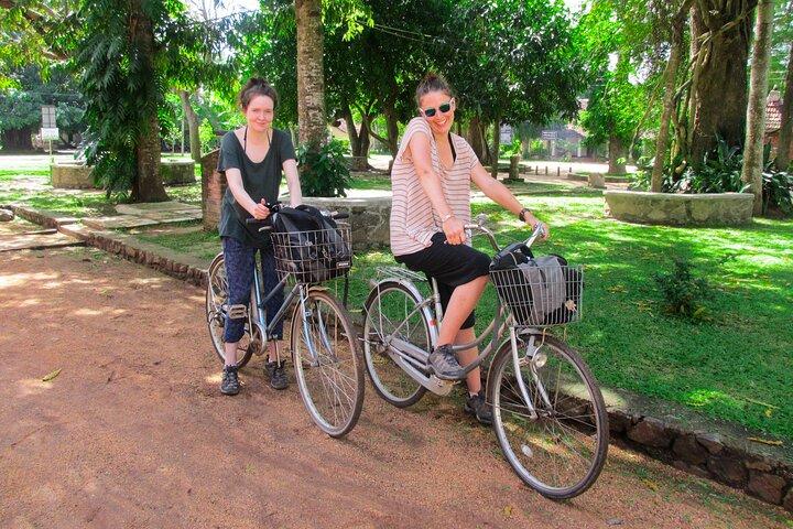 In bicicletta da Anuradhapura