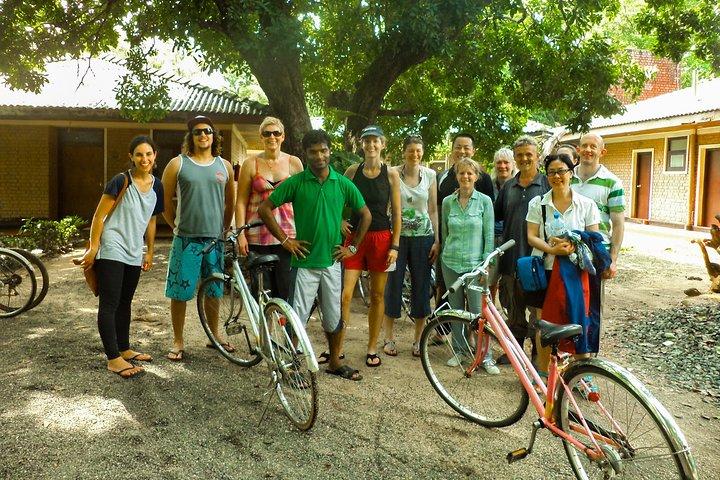 In bicicletta da Anuradhapura
