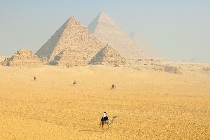 Golden Spot Tour Pyramider; Kameltur