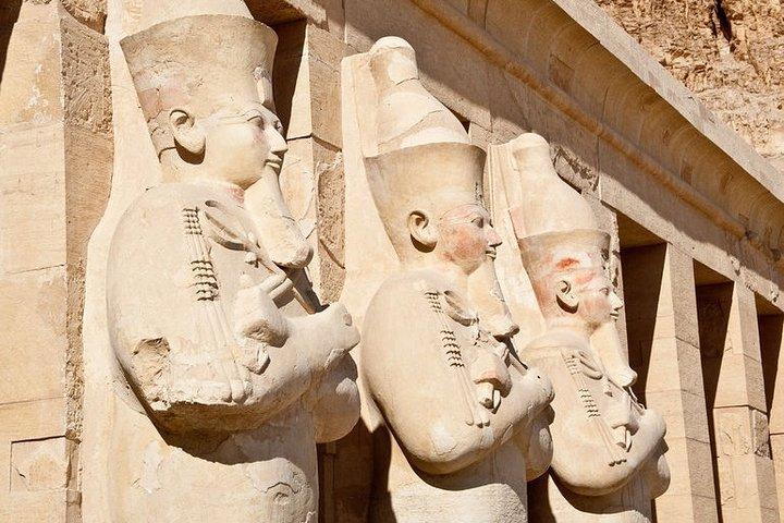 Private Layover Tour van Luxor Airport naar Luxor East en West Banks met lunch
