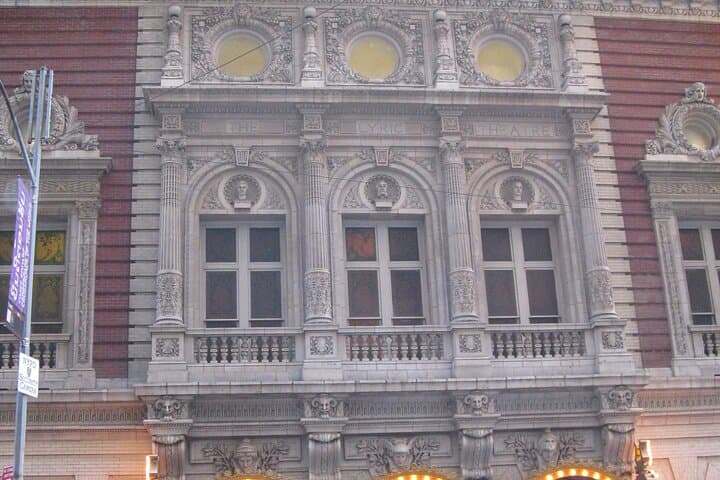 Broadway: A Self-Guided Audio Tour of the World's Iconic Theatre District