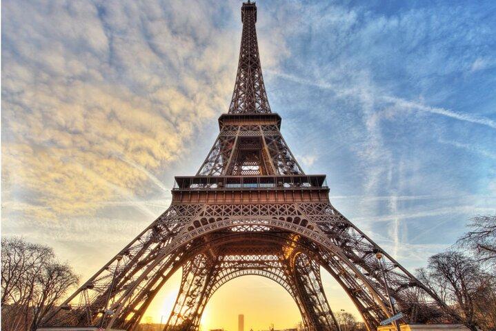 Sonnenuntergangs- und Abend-Champagner-Kreuzfahrten auf der Seine in Paris
