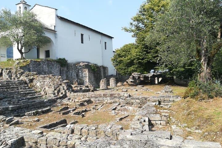 Walking tour: Tremezzo, Isola Comacina , Villa Balbianello