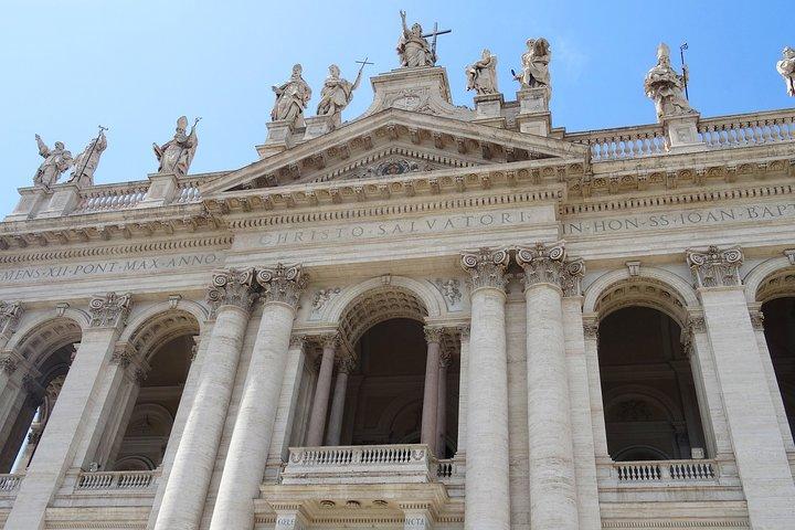 Visite privée avec guide et voiture de luxe: églises sacrées de Rome