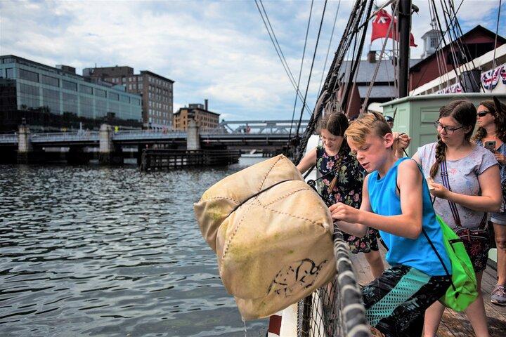 Boston Tea Party fartyg och Museum inträde
