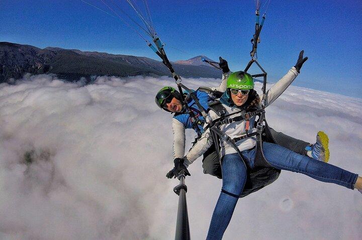 Vol en parapente OR avec vidéos/photos, T-shirt et Cava