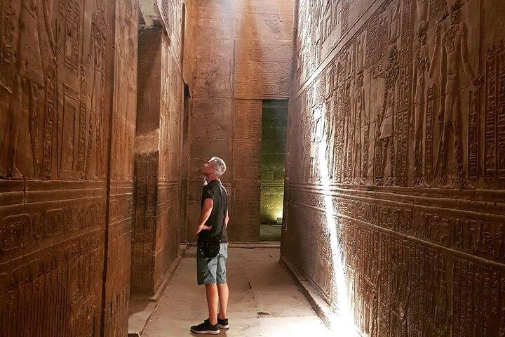 Ganztägige private Tour von Assuan zu den Tempeln Kom Ombo und Edfu