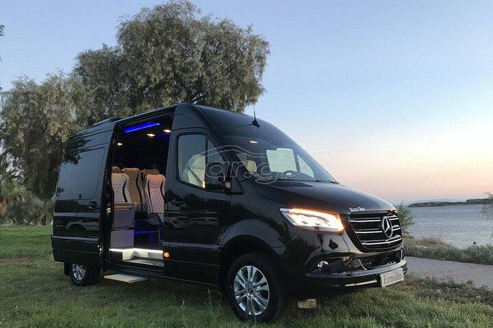 Trasferimento di lusso privato dall'aeroporto di Atene al porto turistico di Lefkada
