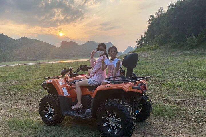 陽朔/桂林/興平ホテルから陽朔での ATV / バギー乗車