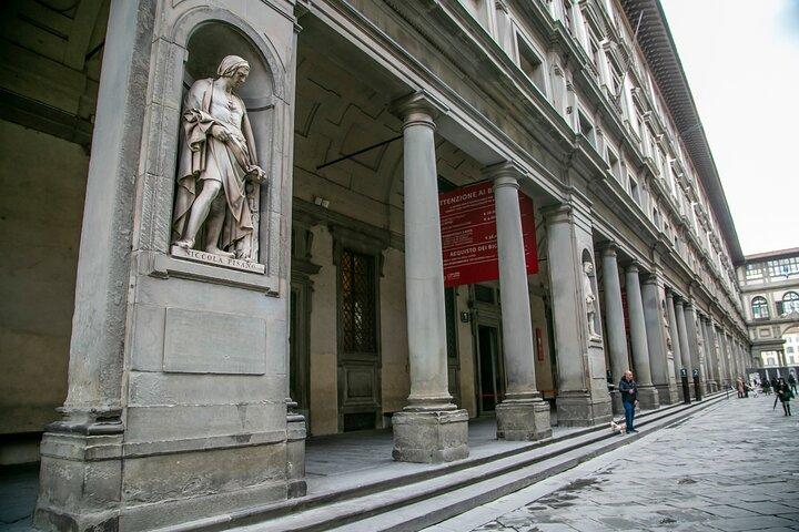 Uffizi Museum & Gallery Tour com obras de Leonardo e Michelangelo