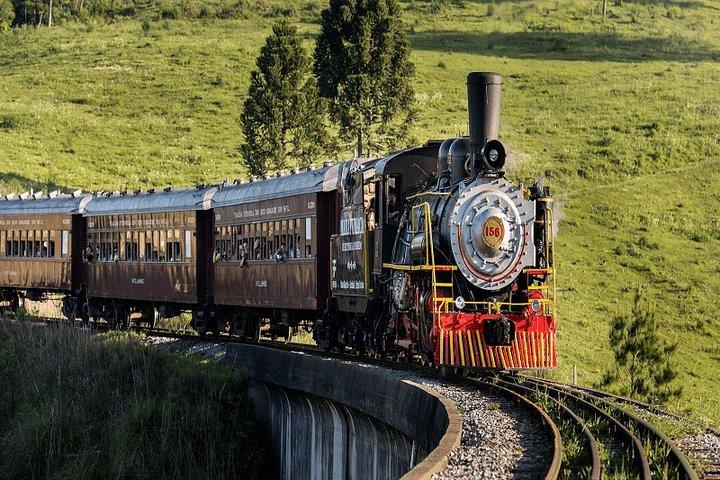 Maria Fumaça Train Rideでのワインテイスティングツアー