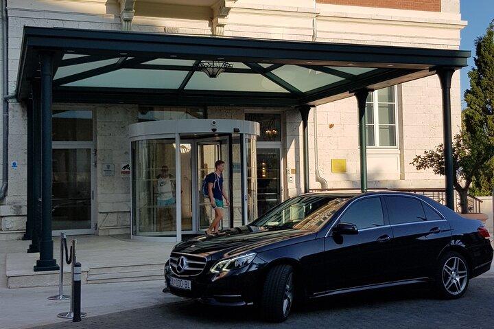 Privater Abflug Transfer - Dubrovnik zum Flughafen Dubrovnik
