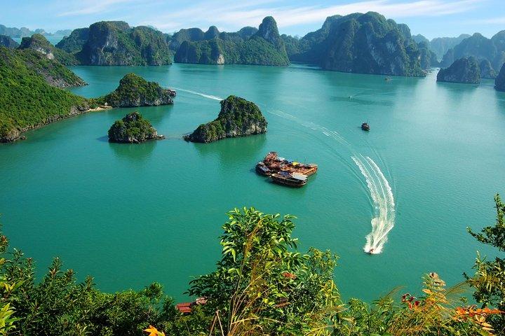 Halong Bay Discovery Cruise Luxe 1 dag